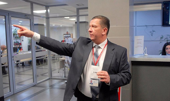 Рева: Украина еще не прошла нижнюю точку падения