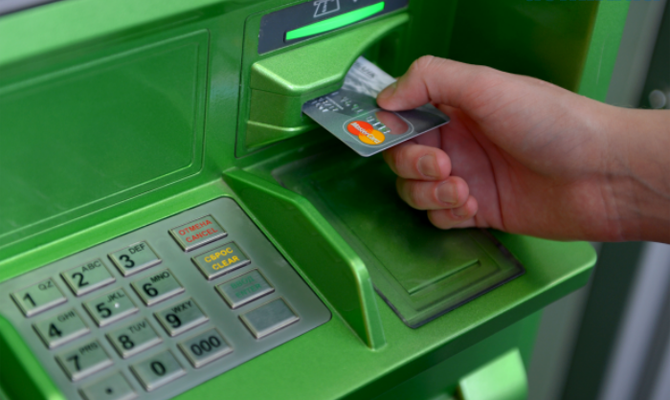 Банкоматная сеть «АТМоСфера» продлит работу на два месяца