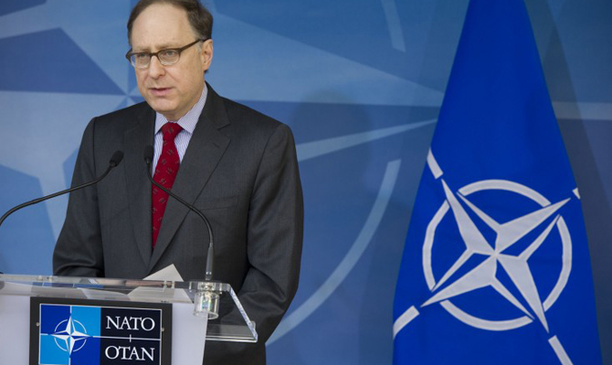 НАТО представит на саммите в июле пакет помощи Украине