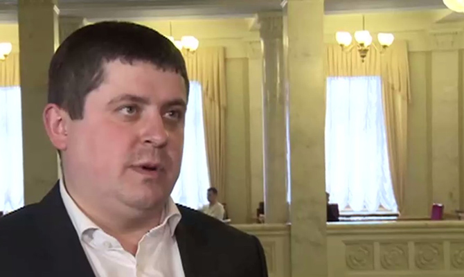 ВР должна проголосовать за конфискацию денег Януковича, которые пойдут на финансирование армии, - Бурбак