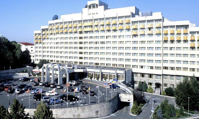 ФГИ выставляет на продажу «Президент-отель»