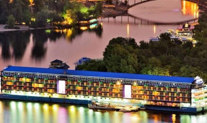 ФГВФЛ продает отель на Днепре