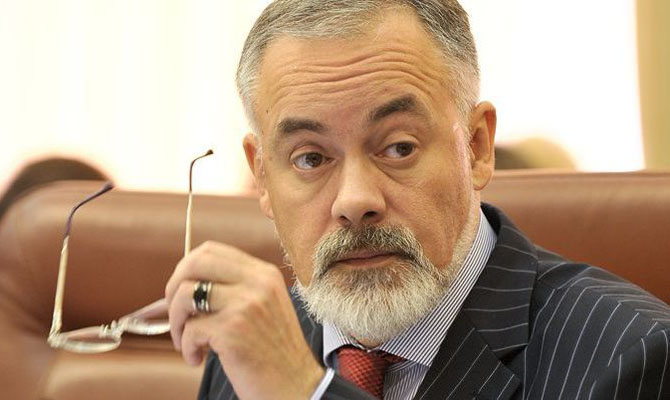 Суд арестовал счета Табачника в «Сбербанке»