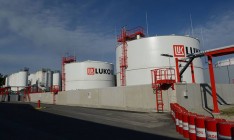 АМКУ разрешил купить авиатопливный бизнес Лукойла в Украине