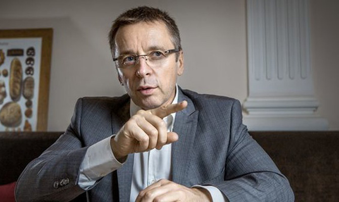 Советник Гройсмана предупредил об угрозе повторения катастрофы с гривней