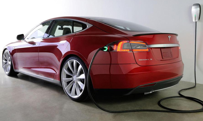 Tesla провалила годовой план продаж электрокаров