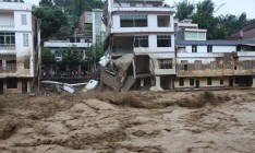 Число жертв наводнений в Китае превысило 180