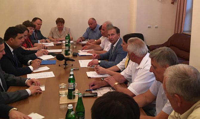 Гройсман назвал встречу с профсоюзами продуктивной и призвал поднимать экономику