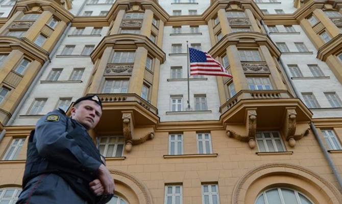 Россия выдворила двоих дипломатов США