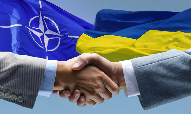 Столтенберг: Вопрос вступления Украины в НАТО пока не стоит на повестке дня