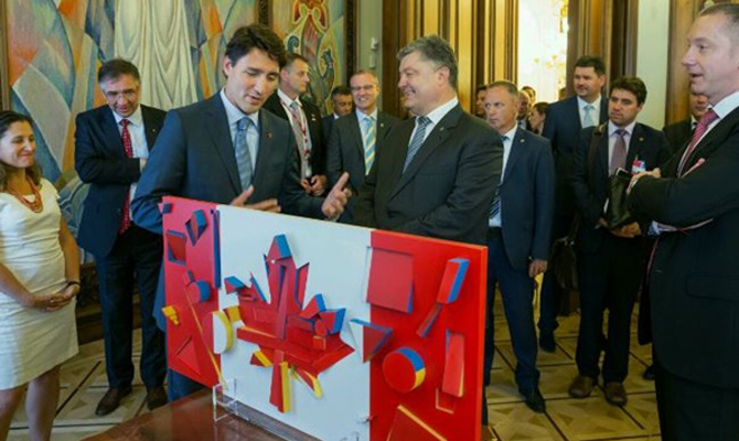 Киев и Оттава начнут консультации по отмене виз