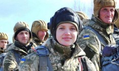 Минобороны разрешило женщинам служить в боевых подразделениях ВСУ