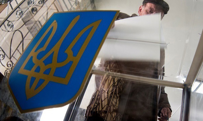 В Украине стартовали довыборы в Раду в 7 округах