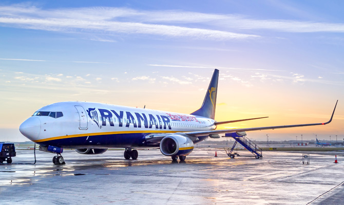 Лоукостер Ryanair начнет полеты в Украину в 2017 году