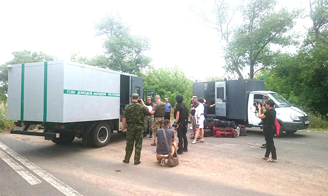 Боевики «ДНР» передали украинской стороне 23 осужденных, - Лутковская
