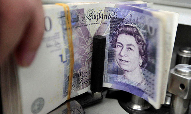 Банк Англии пытается смягчить Brexit