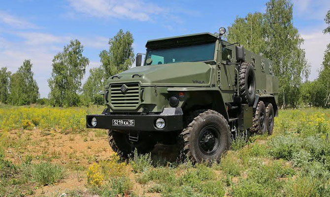 Россия пригнала в Макеевку 17 «Уралов» с оружием