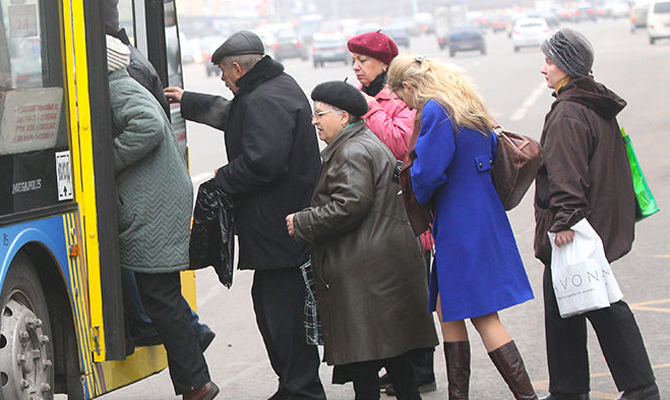 Правительство монетизирует льготы на проезд в общественном транспорте