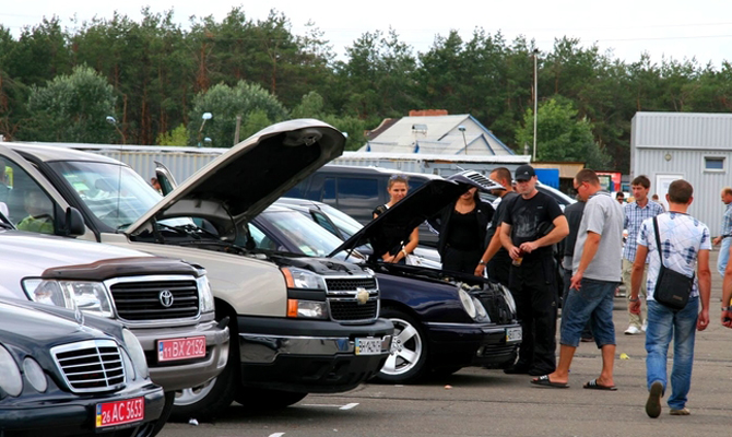 В августе растаможено более тысячи иномарок по сниженным ставкам акциза