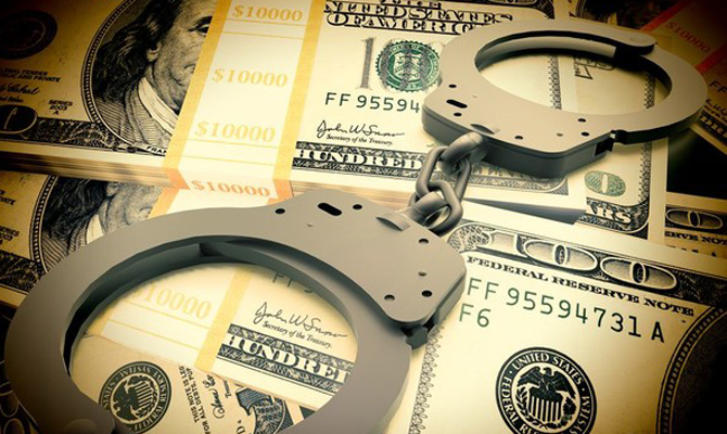 Суд оставил под стражей экс-главу банка «Михайловский»