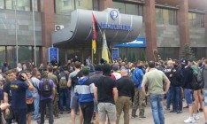 «Азов» снова пикетирует «Киевгорстрой» с освобожденным Филимоновым