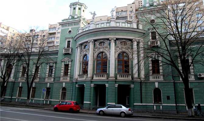 В Аграрной академии обнаружили незаконные земли и нарушений на 400 миллионов