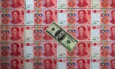 МВФ включил в валютную корзину китайский юань