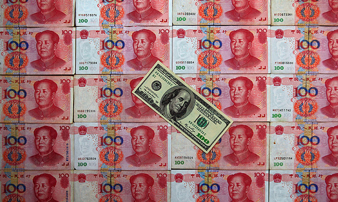 МВФ включил в валютную корзину китайский юань