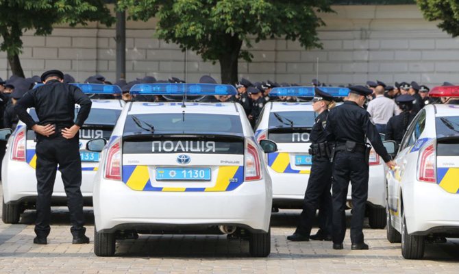 С начала года из полиции уволились более 300 патрульных