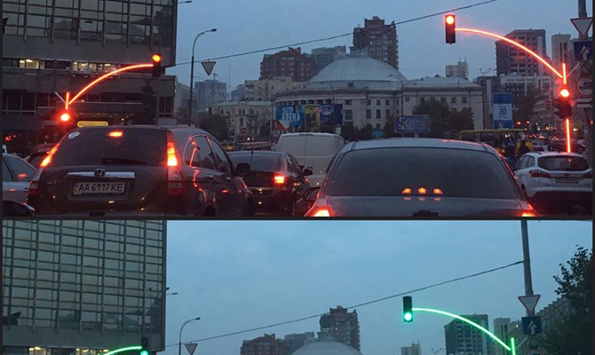 В Киеве появились светофоры со светящимися столбами
