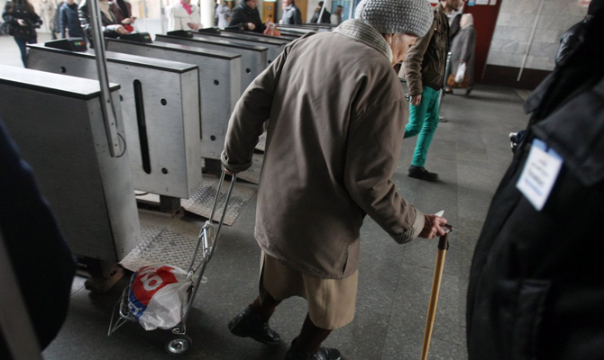 Минсоцполитики предлагает Минфину разделить проверку соцвыплат