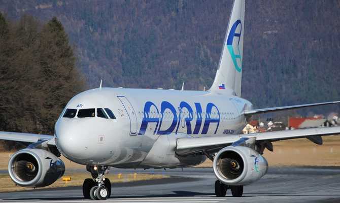 Adria Airways планирует возобновить полеты в Украину