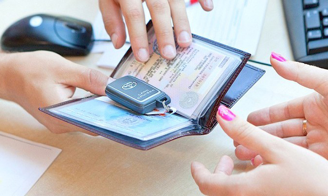 Кабмин изменил порядок регистрации автомобилей