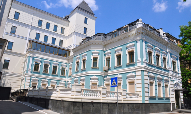 В Киеве выставили на продажу офис Партии регионов за 16 миллионов