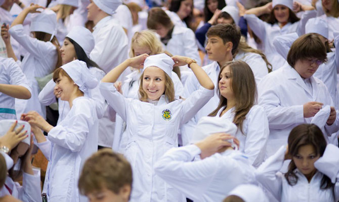 Рада обязала студентов медвузов проходить военную подготовку