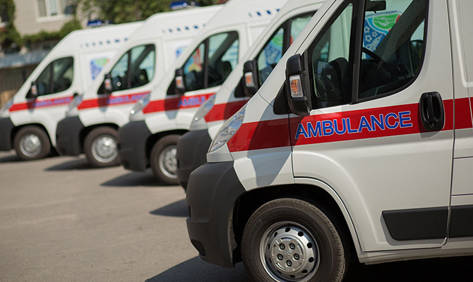 Украина подписала с Китаем соглашение о передаче 50 машин скорой помощи