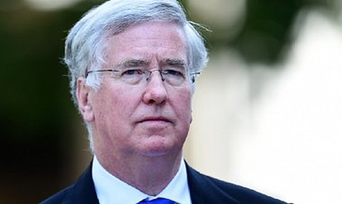 Британия весной перебросит в Эстонию готовый к бою батальон с бронетехникой