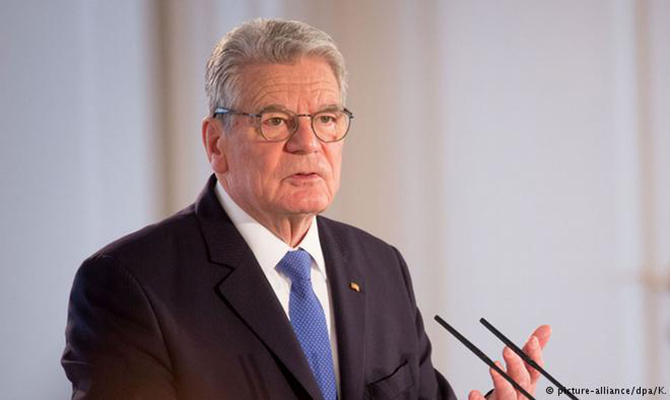 Президент Германии выразил обеспокоенность возможной победой Трампа