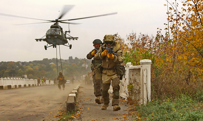 В штабе АТО сменили спикера и начальника пресс-центра