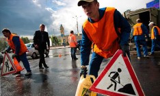 Гройсман анонсировал старт дорожных работ в апреле