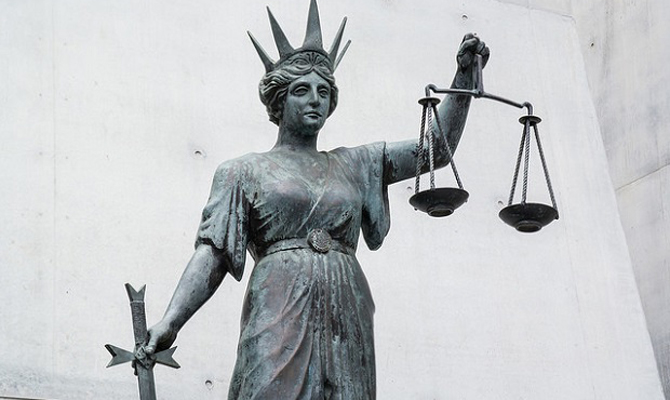 Россия отказалась от участия в работе Международного уголовного суда в Гааге