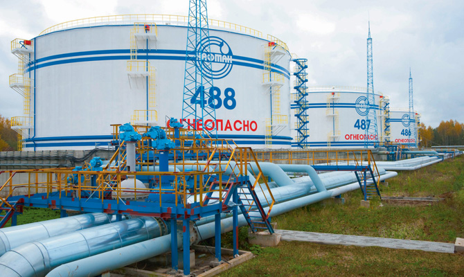 Беларусь возобновила поставки авиатоплива в Украину