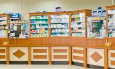 АМКУ предлагает обсудить идею ограничить открытие новых аптек