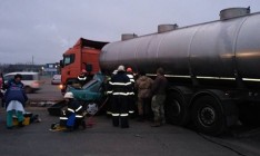 Под Николаевом авто с военными врезалось в бензовоз: погибли трое бойцов