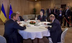 Порошенко в Брюсселе провел переговоры с Туском, Шульцем и Юнкером