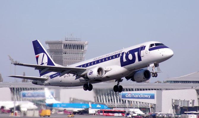 Авиакомпания LOT установила рекорд перевозок за 87 лет
