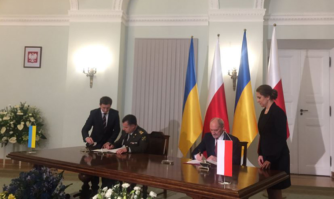 Украина и Польша подписали соглашение о сотрудничестве в сфере обороны
