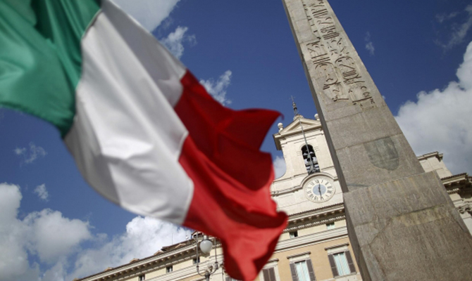 В Италии проходит исторический референдум по изменениям к Конституции