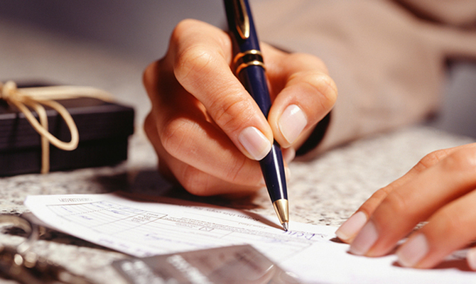 НКЦБФР остановила оборот акций двух страховиков