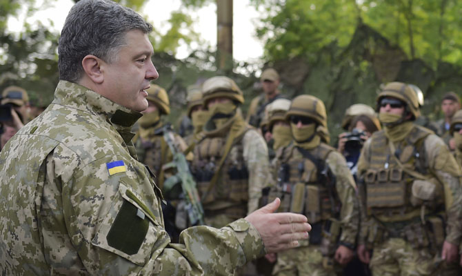 Порошенко полностью остановил мобилизацию